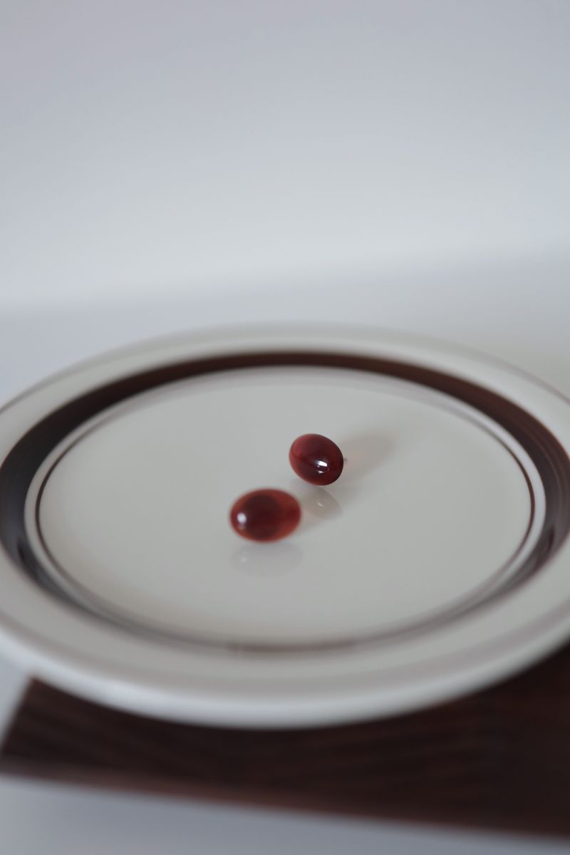 Camellia Agate Oval Pierce handmade