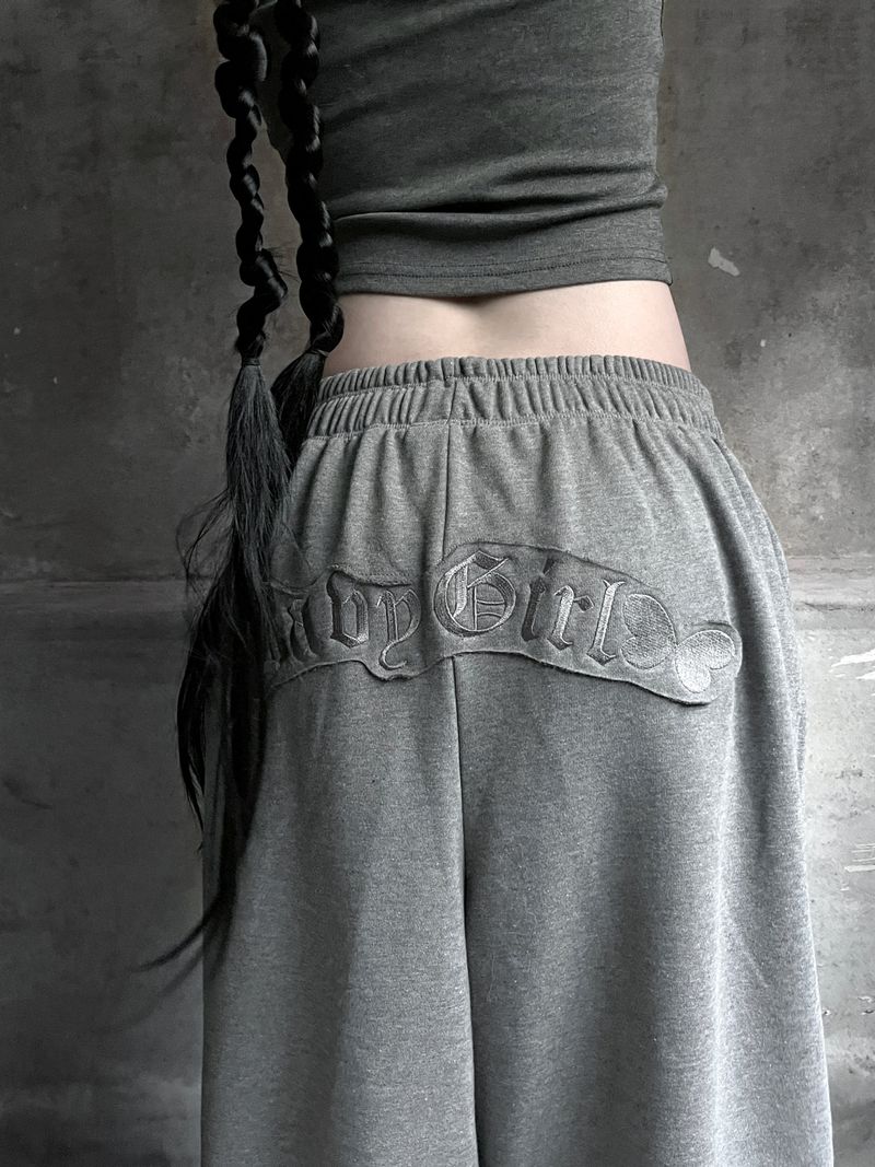 URBAN UNIQUE（アーバンユニーク）の「ヴィンテージゴシックレターワイドパンツ (2color)（パンツ）」