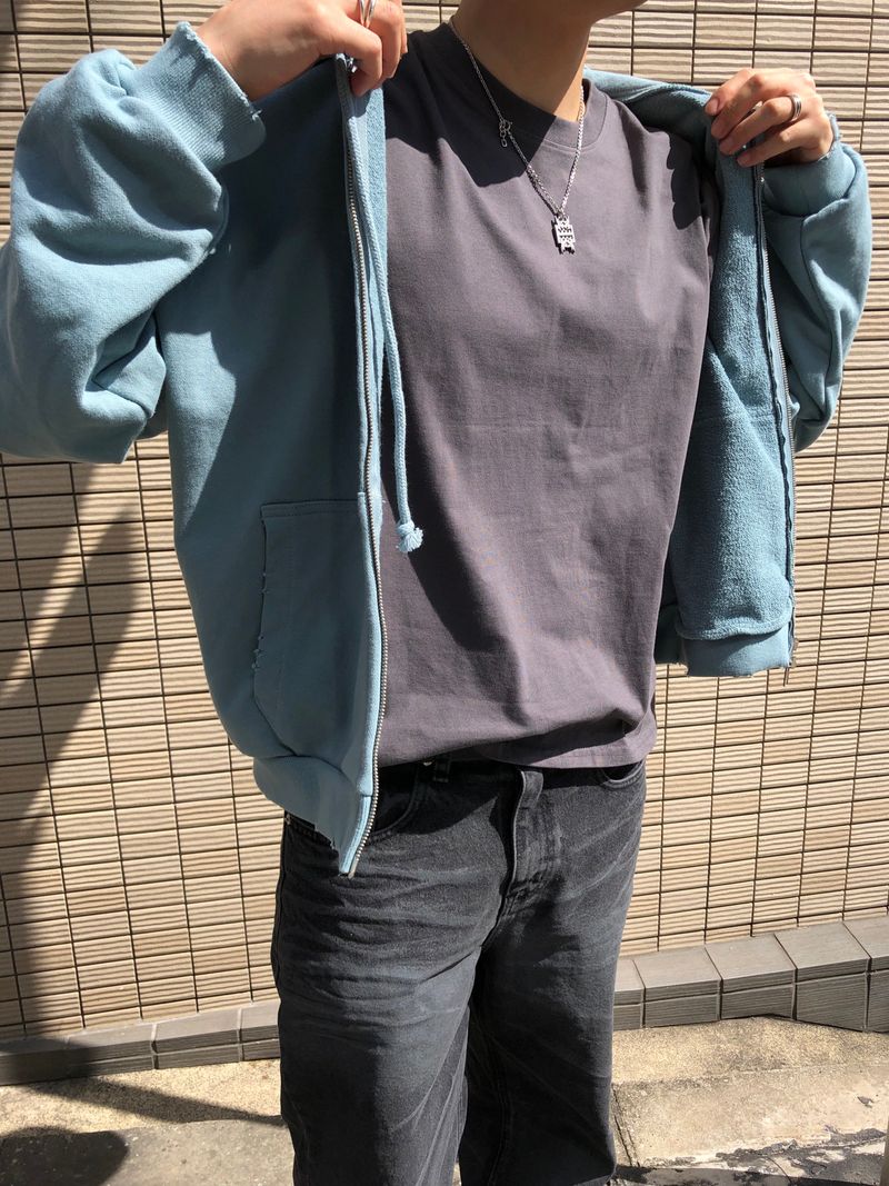 DAMAGE HOOD ZIP-UP