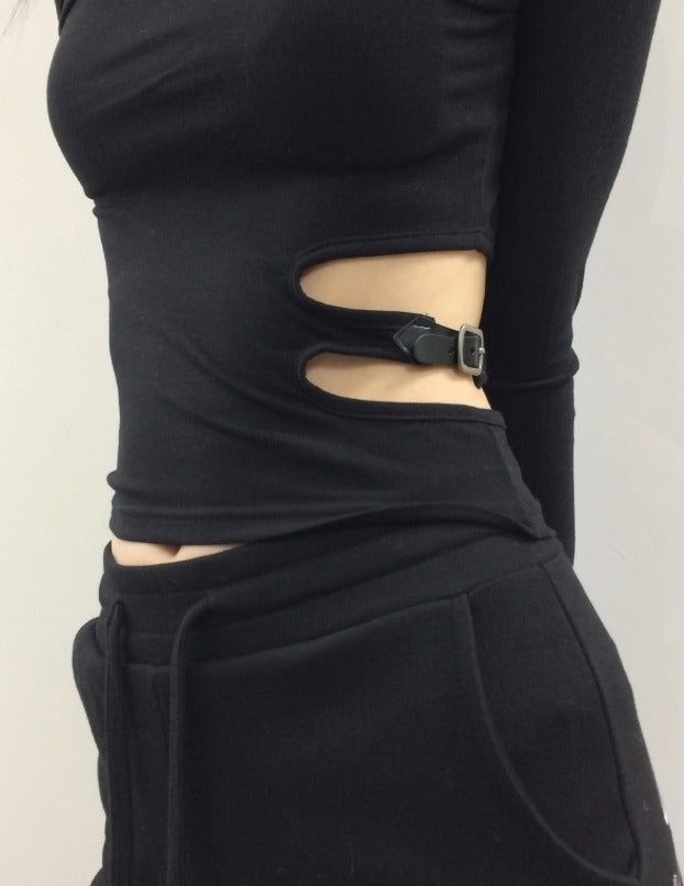Two-Hole Buckle T-shirt