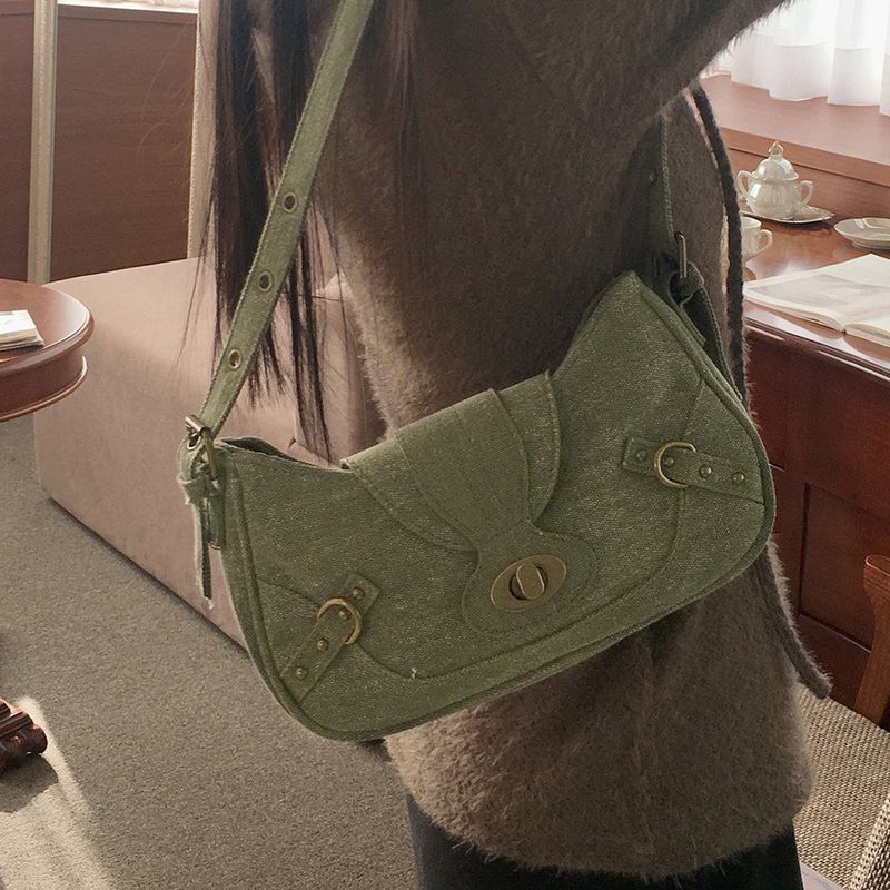 WONDER WONDER（ワンダーワンダー）の「Binbe Vintage Washing Green Shoulder Bag（Bags）」