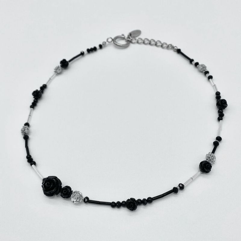 Mix color rose choker