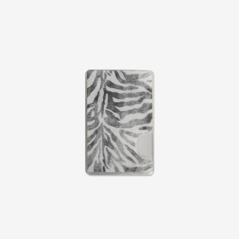 mineor（マインオアー）の「[MADE] zebra magsafe card holder (gray)（Smartphone Accessories）」