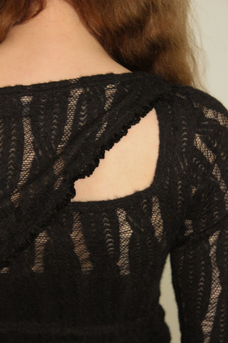 UNBALANCE SPAN LACE SHIRRING TOP / BLACK