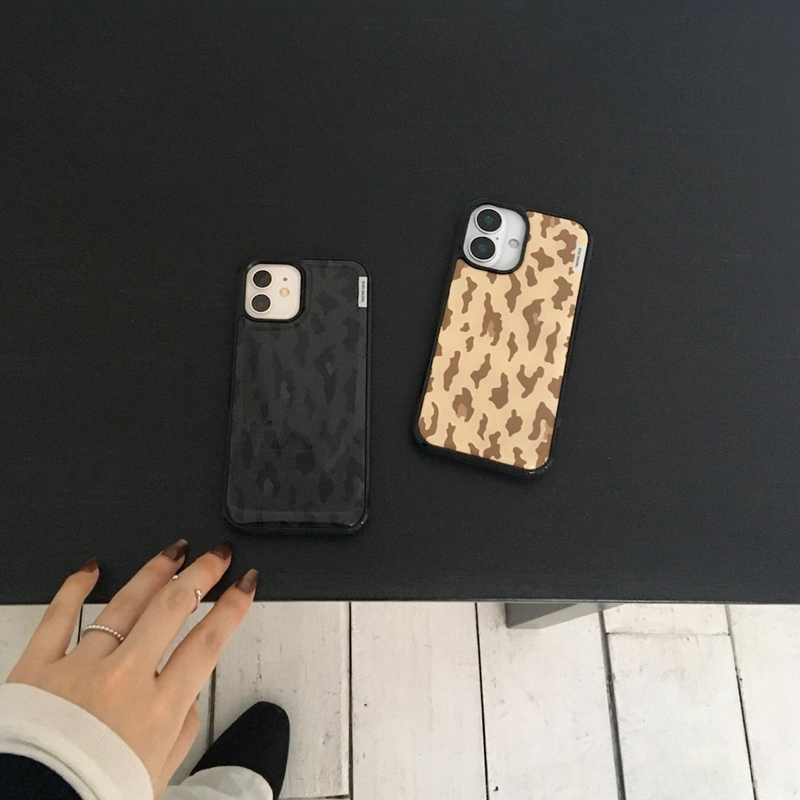 22haus（トゥートゥーハウス）の「cloud leopard case - beige（Smartphone Accessories）」