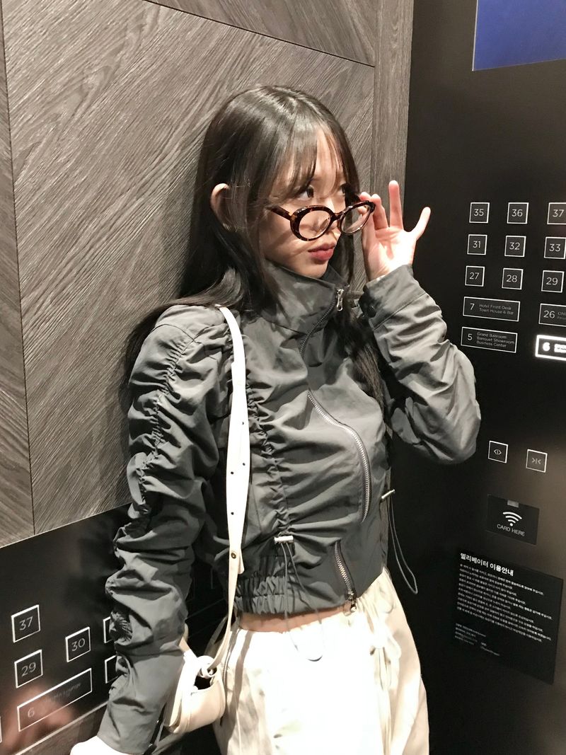 Loner windbreaker