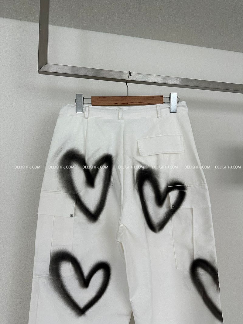 スプレーユニセックスハートカーゴパンツ