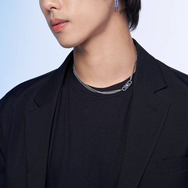 EDGE SLIM NECKLACE