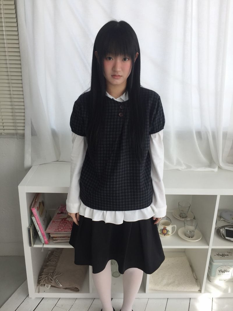 チェックボタンハーフブラウス