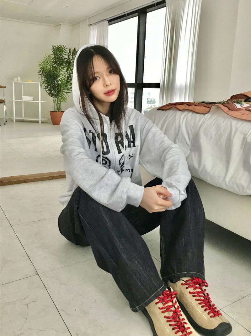 Ria zip-up