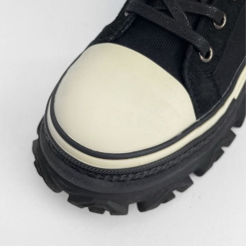 Sola Buckle Suede Middle Boots