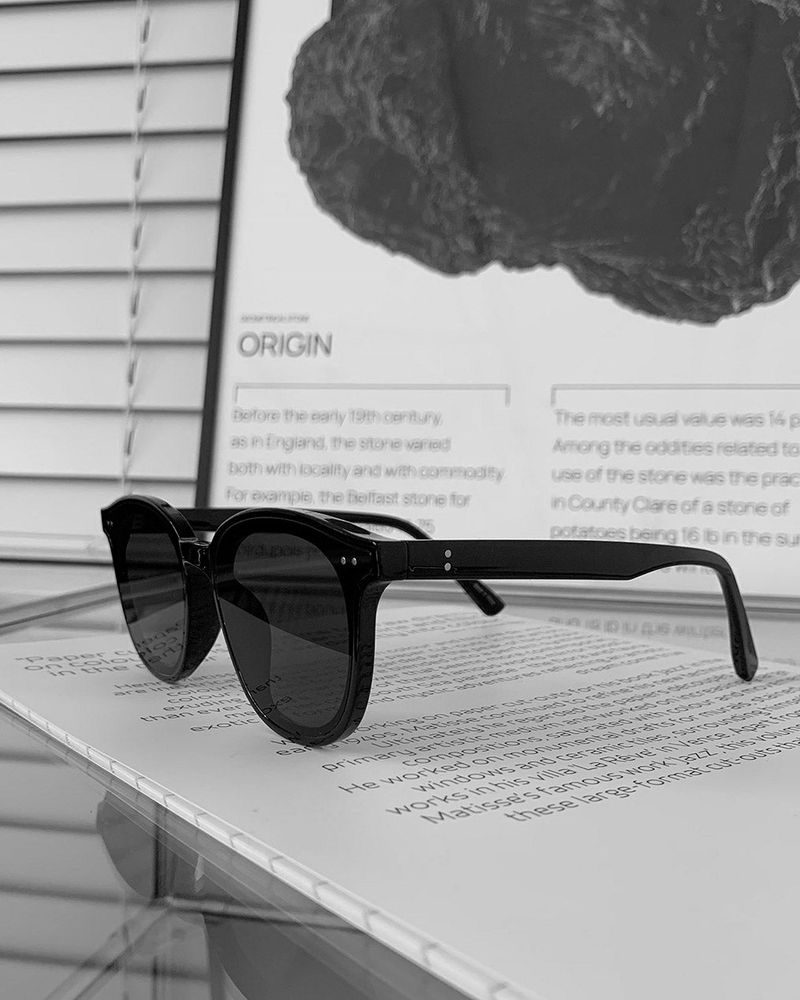 81396 Oval tint sunglasses (1 color)