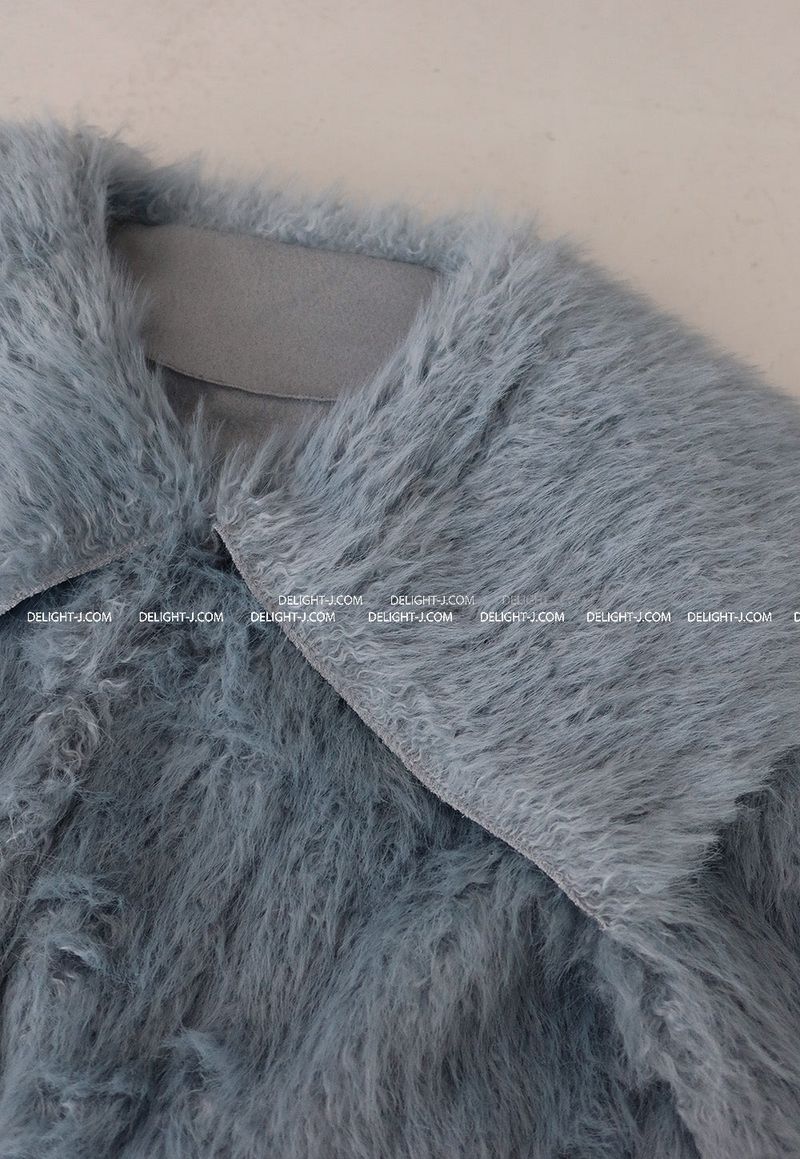 Renew Big Collar Cropped Fur Jacket