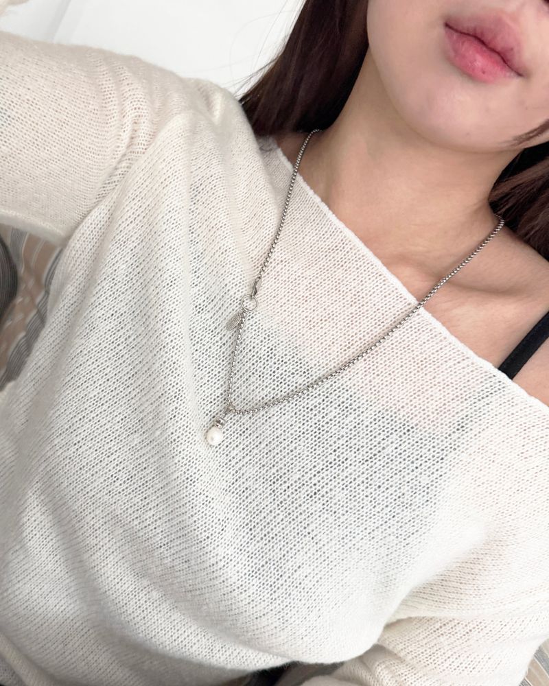 Tether Pearl Necklace