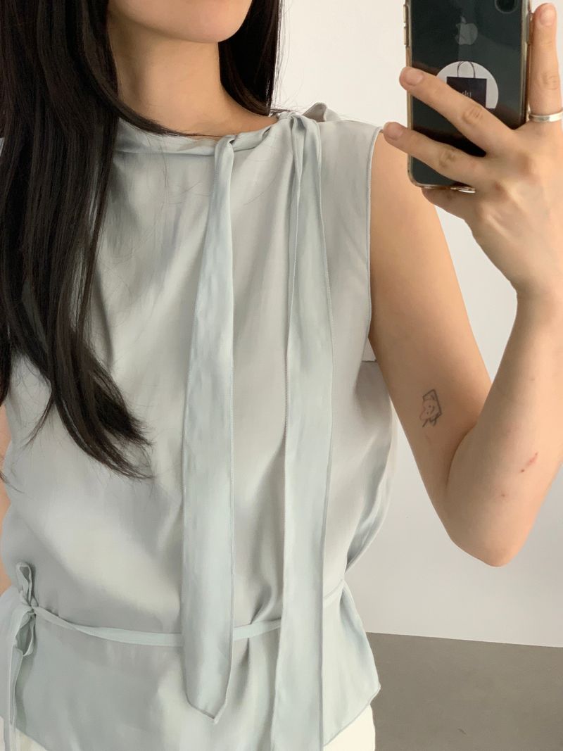 Aiden Tie Sleeveless Blouse