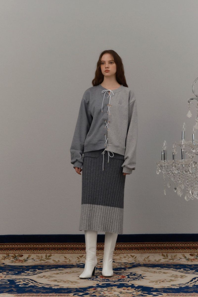 Elizabeth sweatshirt