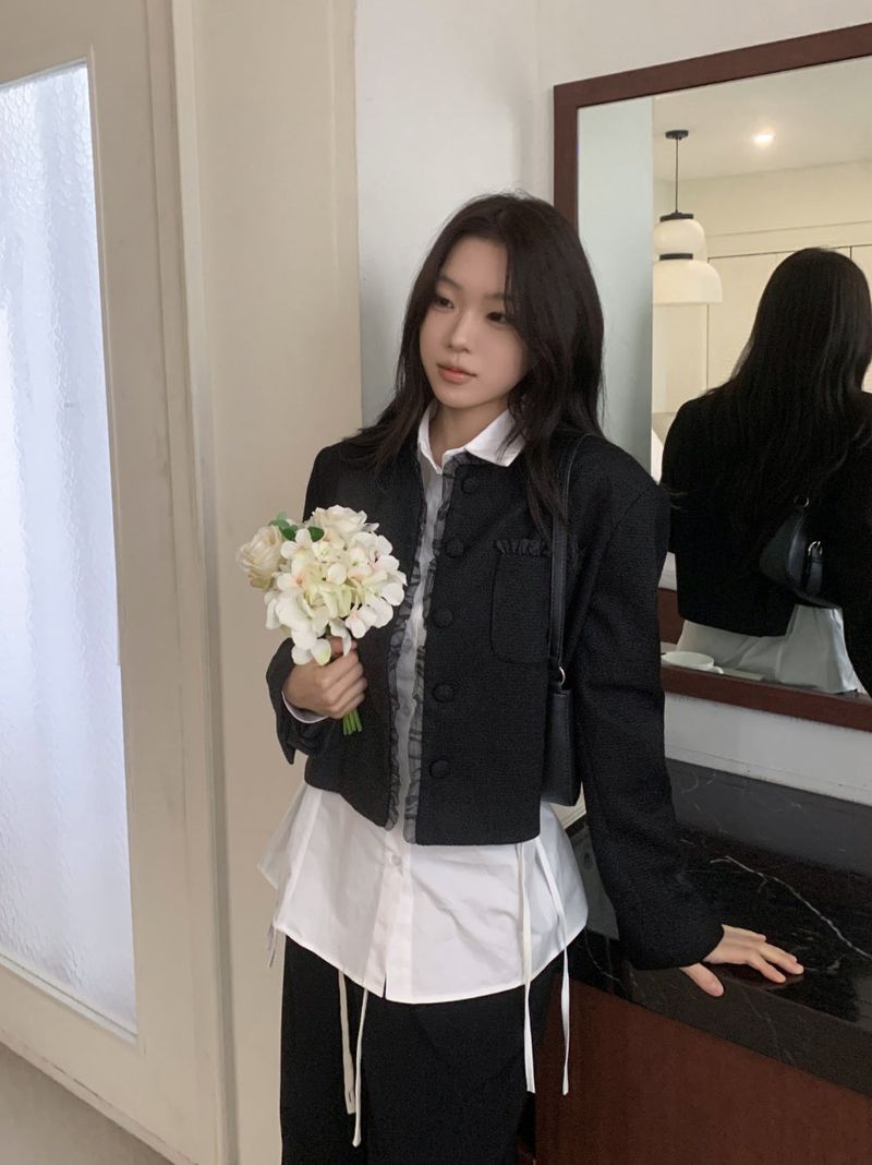 Classic Muse Lace -Trimmed Tweed Jacket