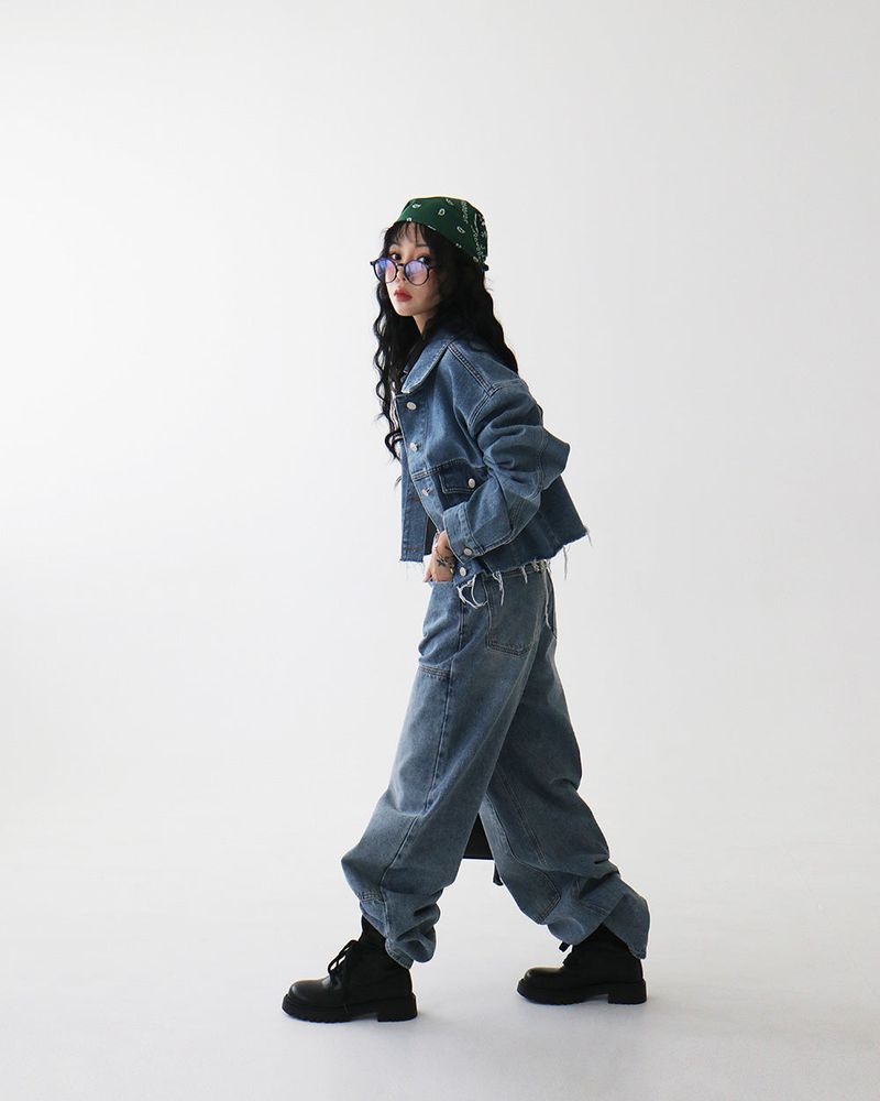 Puppy cropped jean jacket