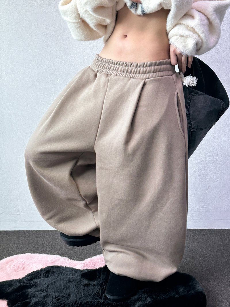 CCORTTI(コルッティ)の「🔥Soft Brushed Fleece🔥 Crumble Pintuck Balloon Long Pants 🩷 3 Colors(Pants)」