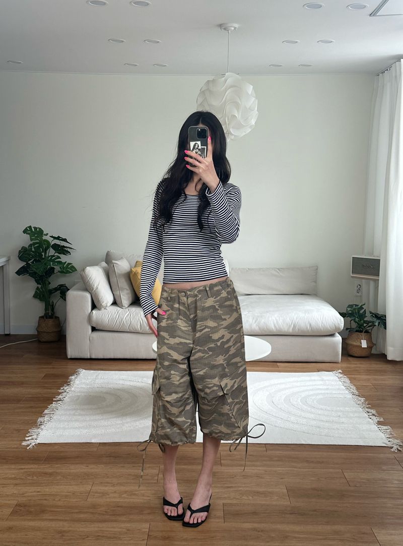 wide cargo bermuda shorts