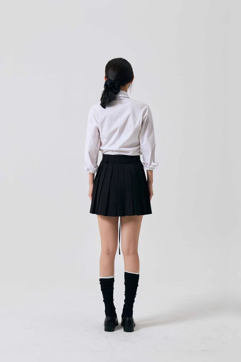 SWAN PLEATS SKIRT PANTS / BLACK