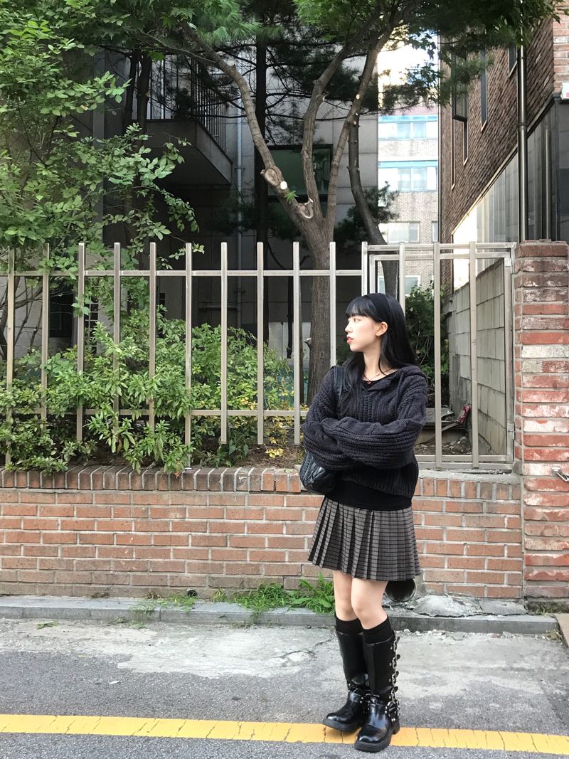 Aki Checkered Pleats Skirt