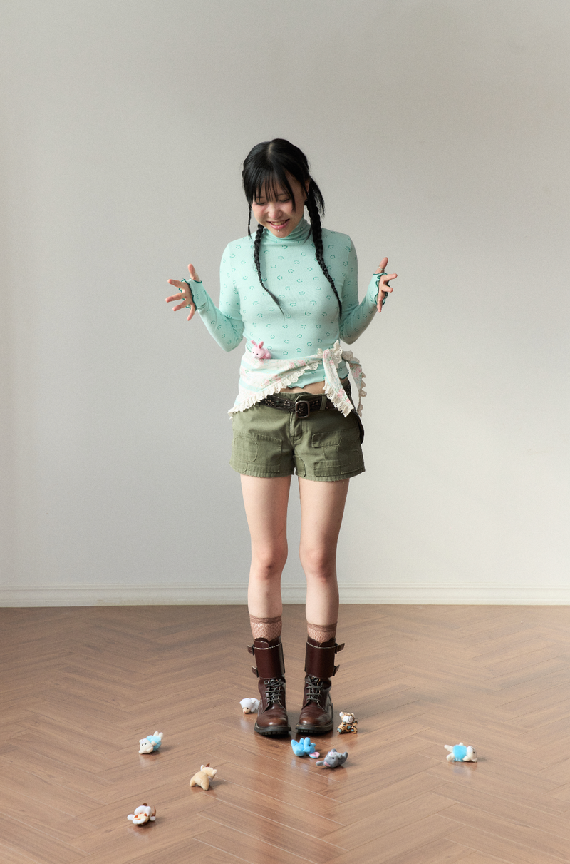 smile turtleneck mint