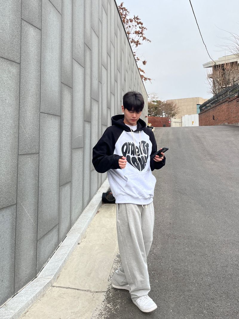 Heart raglan over hood