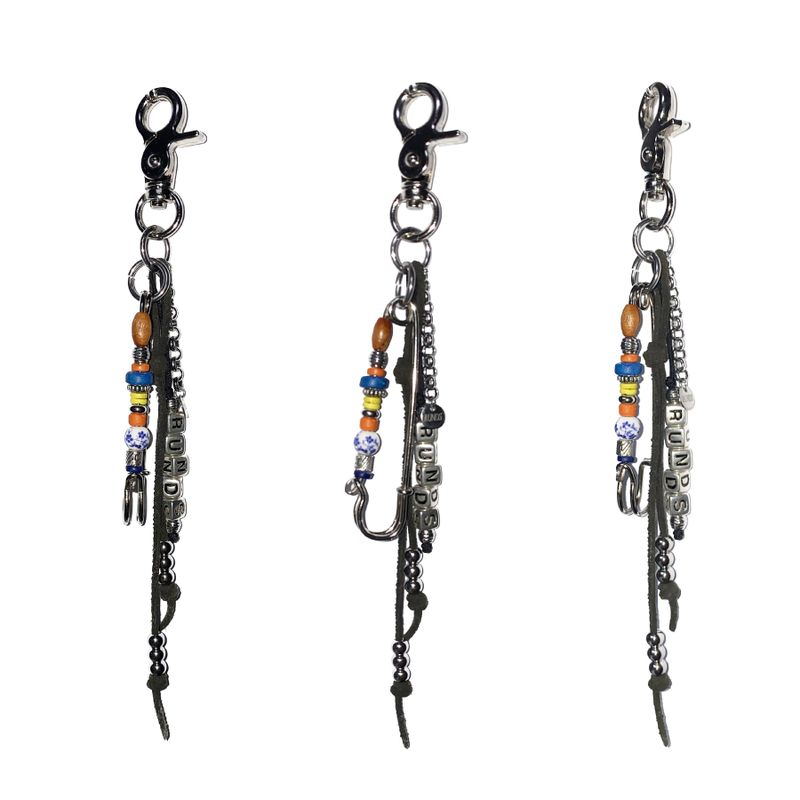 ethnic pin keyring (black)