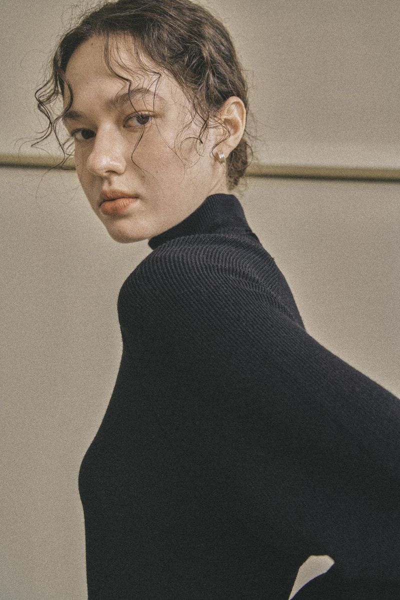 UNBALANCED KNIT DRESS_BLACK