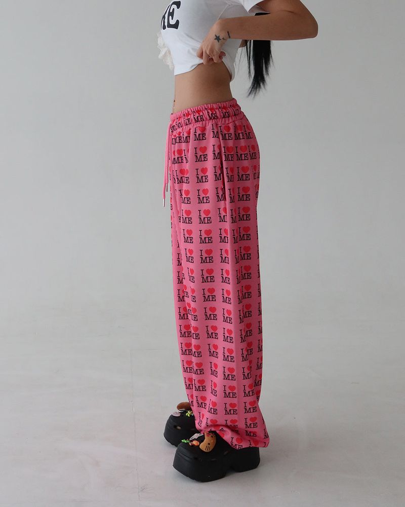 I love lettering jogger pants