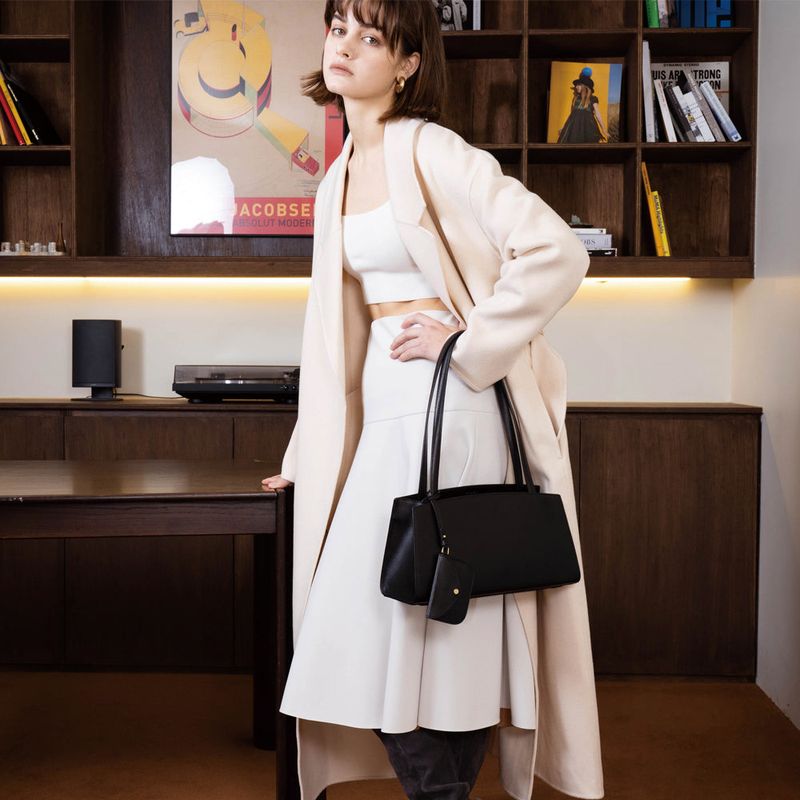 BOYD MEDIUM Black