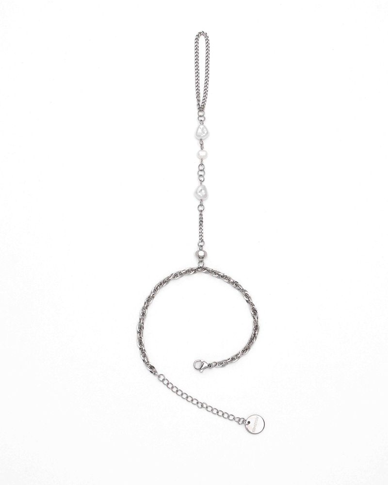 KIMZISU（キムジス）の「 Chain Link Ring Bracelet - Pearl _ WHITE（Accessories）」