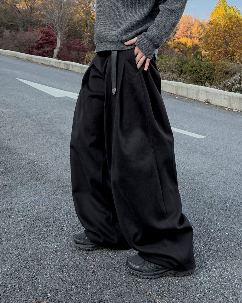 Worvel Wool Wide Pintuck Slacks
