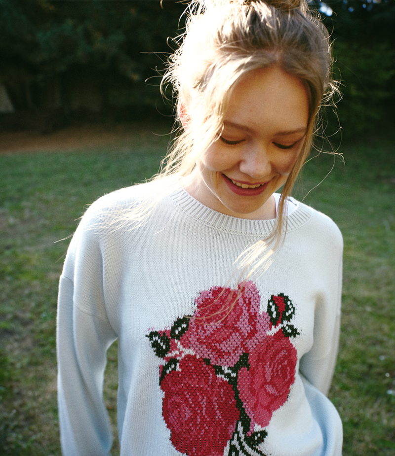 FLOWER KNIT SWEATER(SKY BLUE)