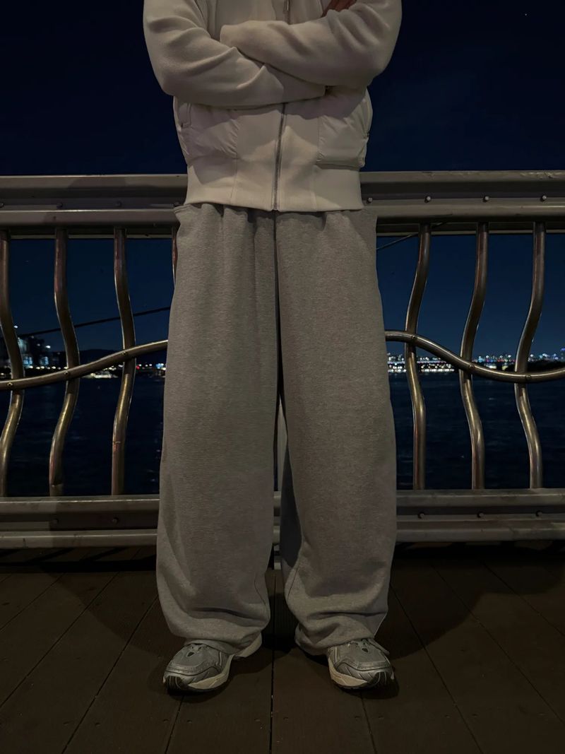Maren russell sweat pants