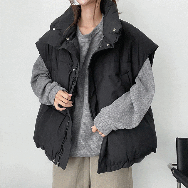 hijjoo（ハイチュー）の「T-shirt boxy padded vest jumper（Jackets/Outerwear）」