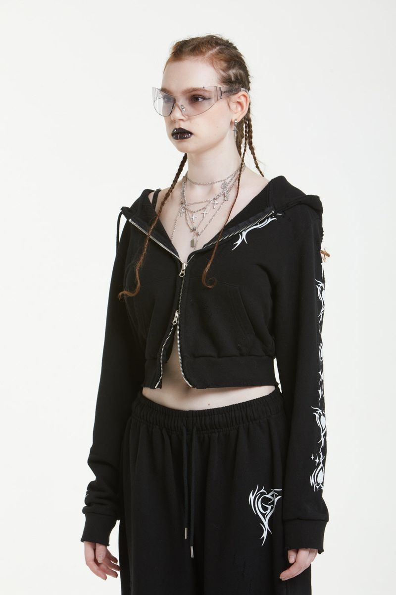 TRIVAL CROPPED HOODY