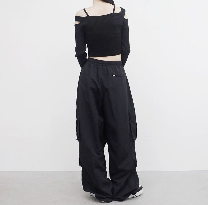 Mire off-shoulder cropped knitwear