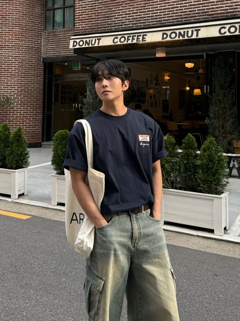 Quire patch embroidery short sleeve t-shirt