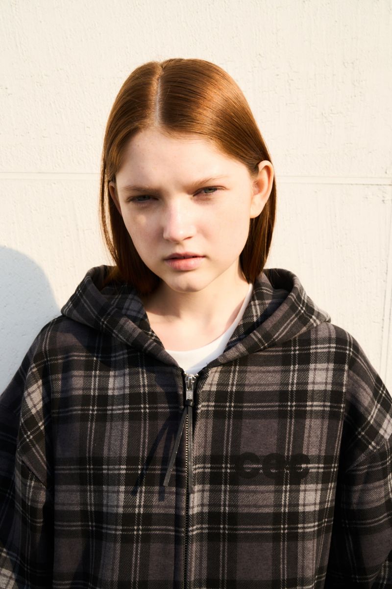 CEC CHECK ZIP-UP HOODIE(CHARCOAL)