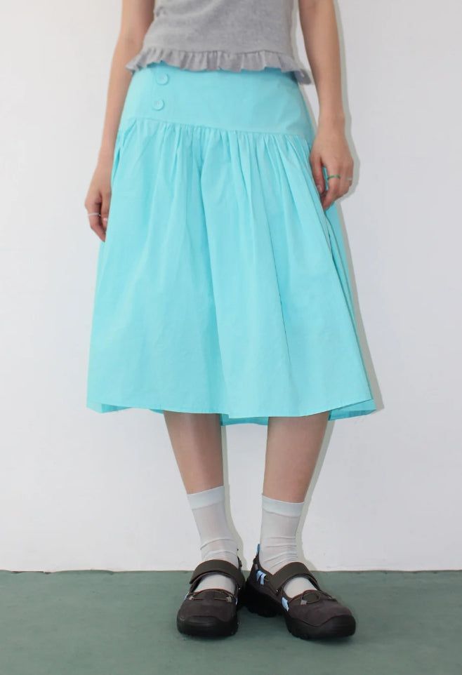 AAKE(アケ)の「POP BUTTON MIDI SKIRT(Skirts)」