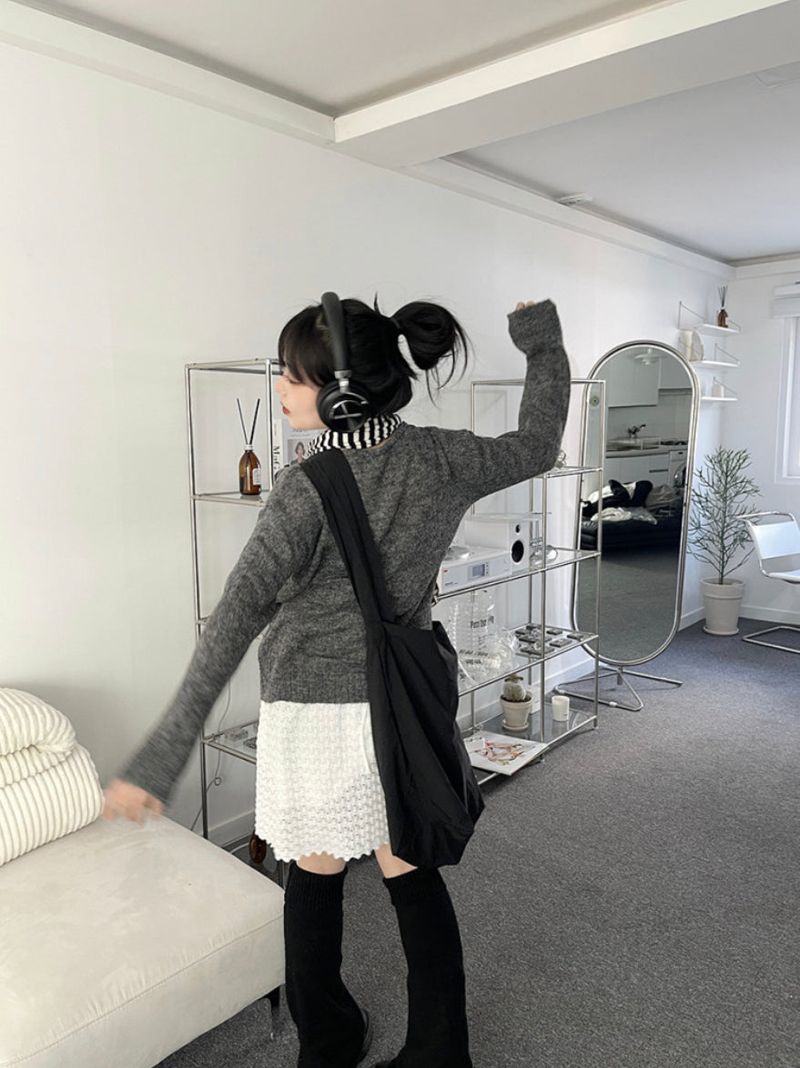Basic alpaca v-neck knit