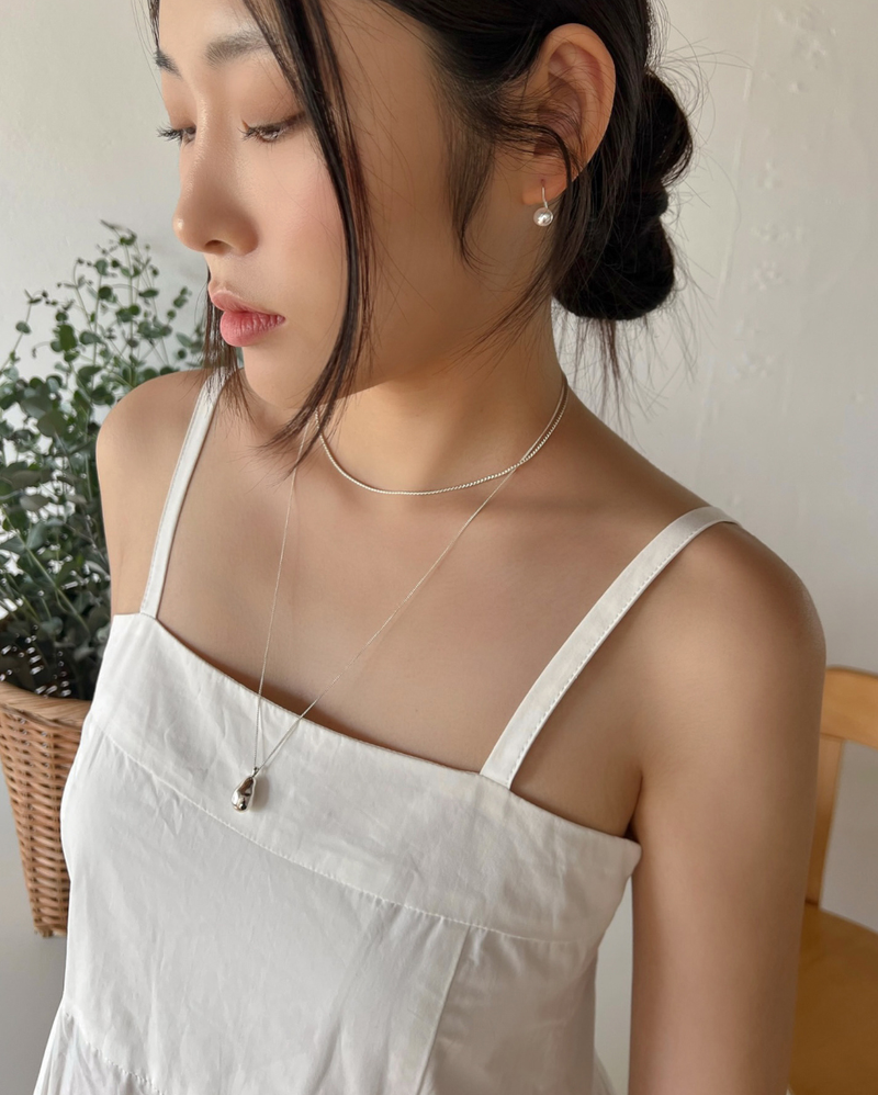 Sunday pearl earring (silver)