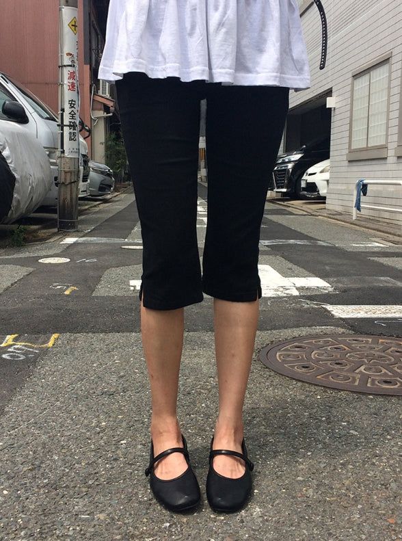 anyonemore（エニーワンモアー）の「インス ポケット スリット コットン カプリ パンツ（パンツ）」