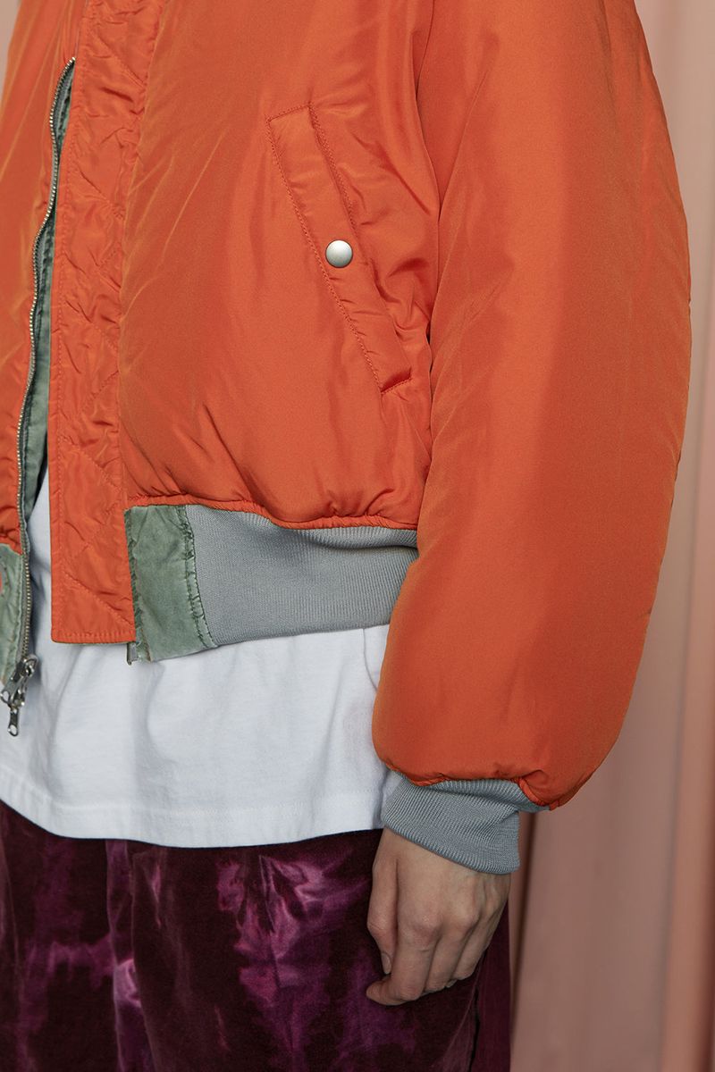 PIGMENT MA-1 JUMPER / KHAKI