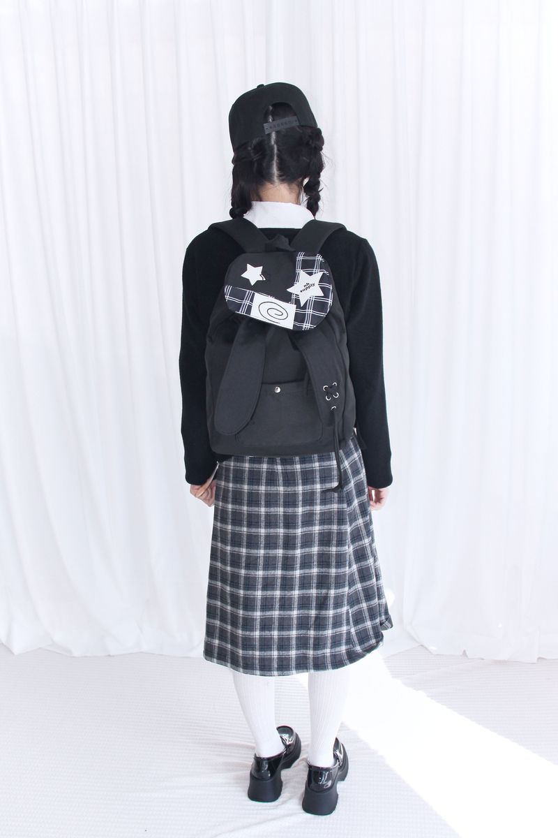 Rabbit Drop String Patch Backpack (2color)