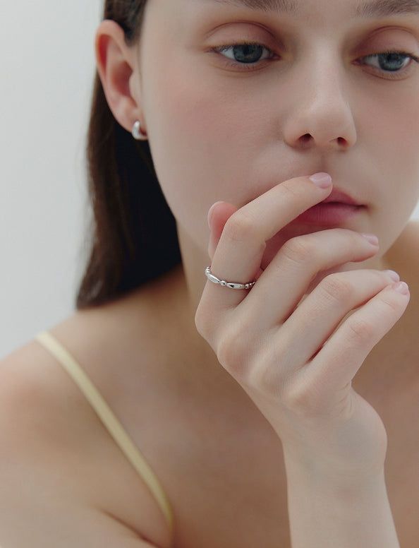 hyeres lor（イエール・ロール）の「26SS★ [Premium Plating] H Edition AB(W) Twine Ring（Accessories）」