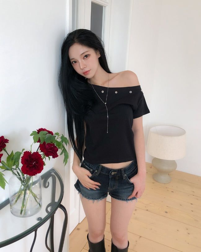 Harbor Embossed Denim Low Short Pants