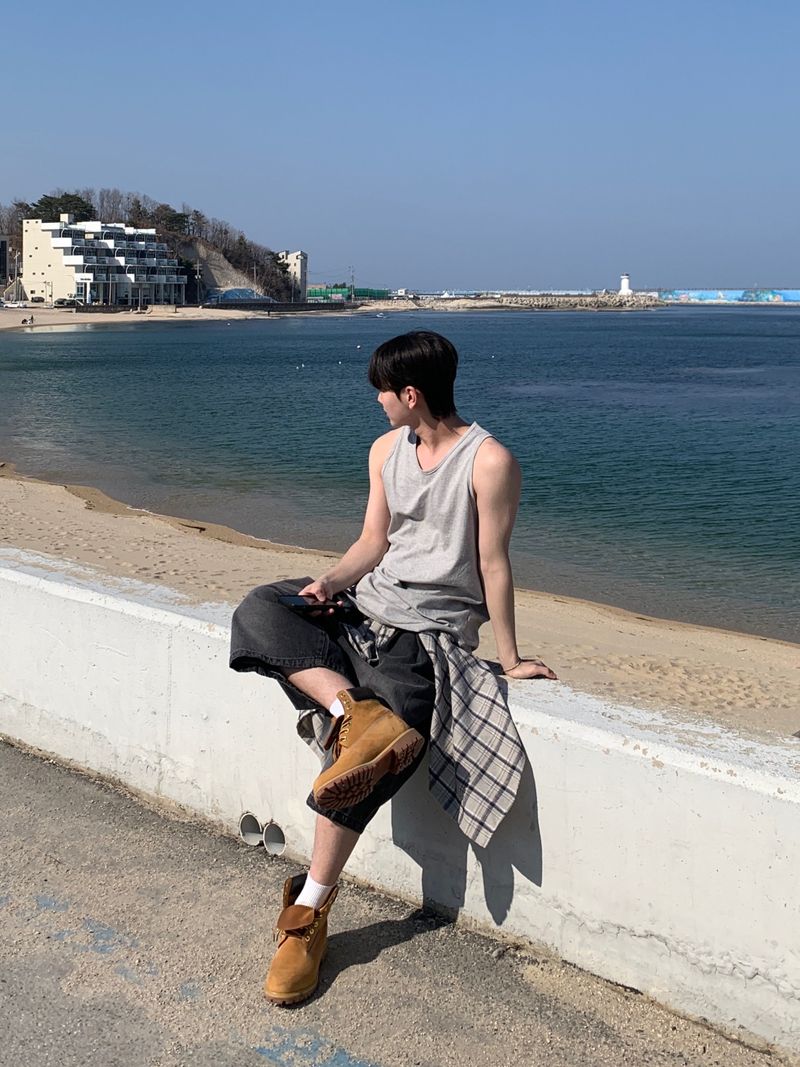 Look Over Layered Sleeveless
